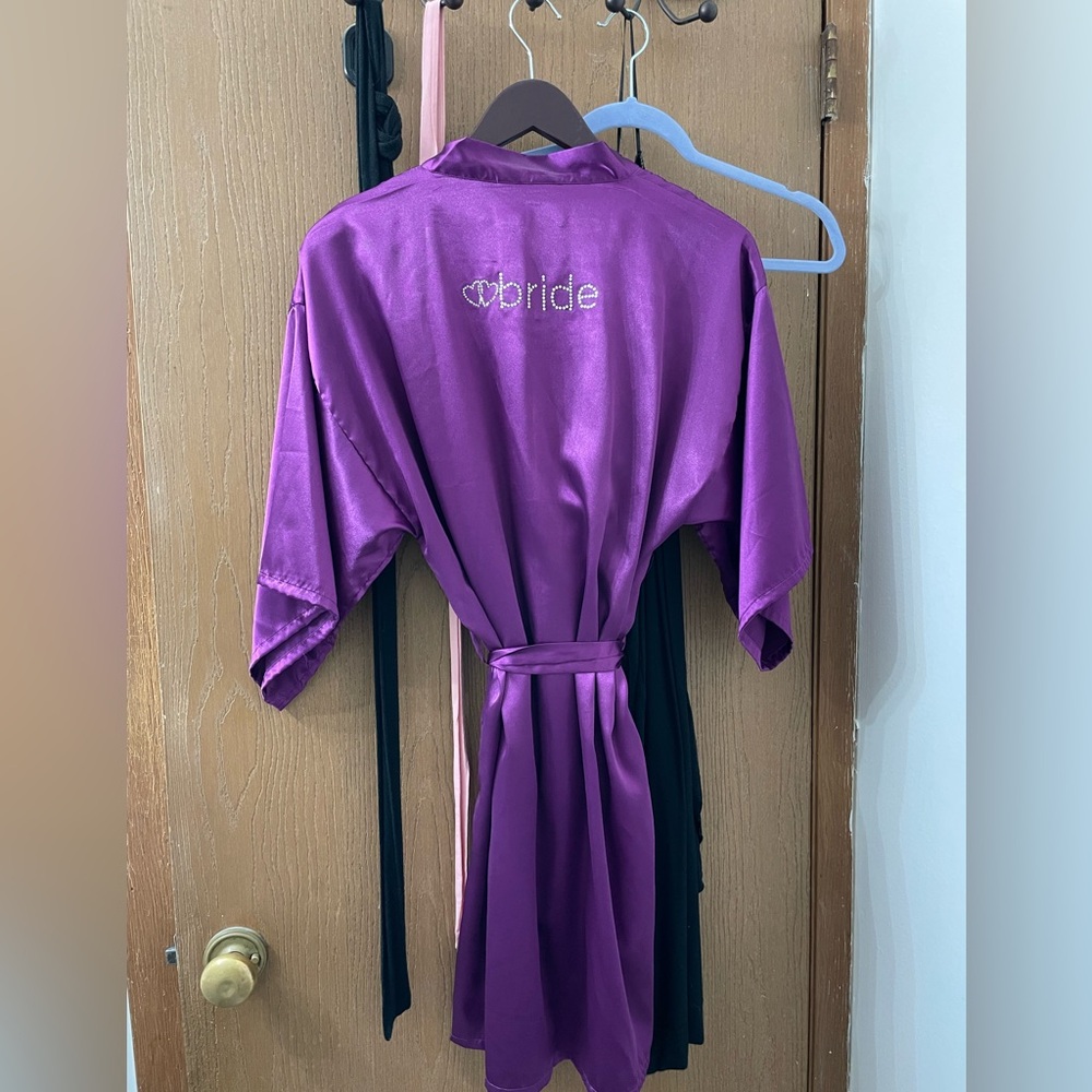 Veami Purple Satin Bride Robe Size Small